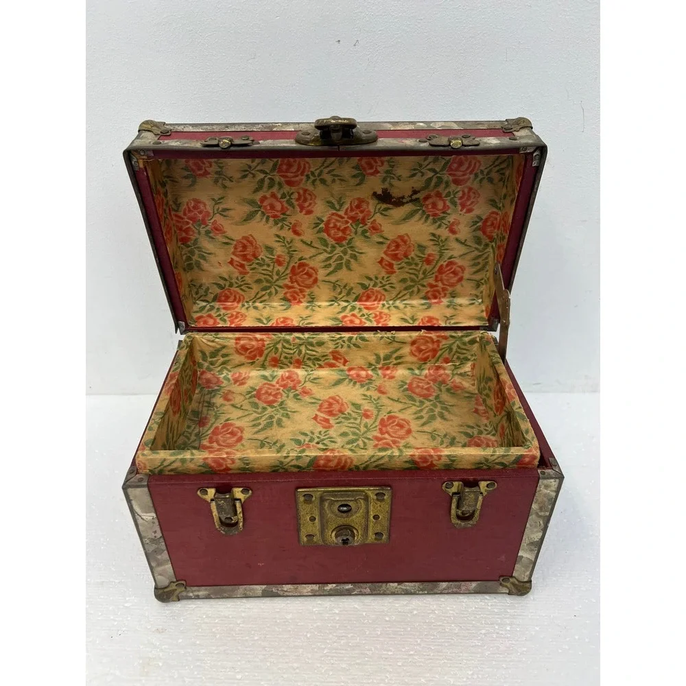 Vintage Dollhouse Steamer Trunk w Tray Miniature Wood Chest Box SALESMAN SAMPLE